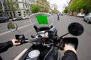 Pohľad zo sprievodného motocykla na Jaroslava Katriňáka Galéria