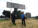 JE TO TAM!!! Po 29 dŐoch, tisíckach kilometrov a stovkách nastúpaných metrov sme v TBILISI, hlavnom meste Gruzínska 