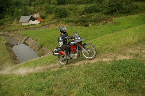 Výjazd na hrádzu  Výjazd na hrádzu