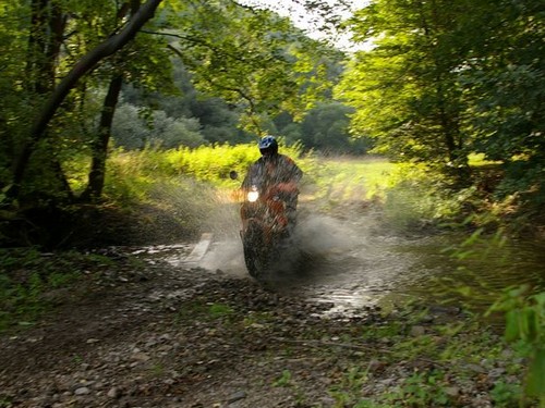 Jeden z brodov na rally  Jeden z brodov na rally