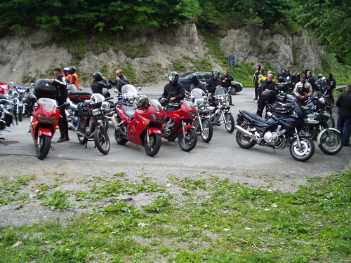 Bolo nás do stovky Bolo nás do stovky