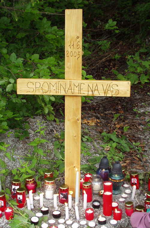 Kríž pre zosnulých motorkárov Kríž pre zosnulých motorkárov