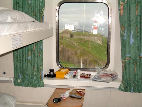 Pohľad z kajuty na Tórshavn Pohľad z kajuty na Tórshavn